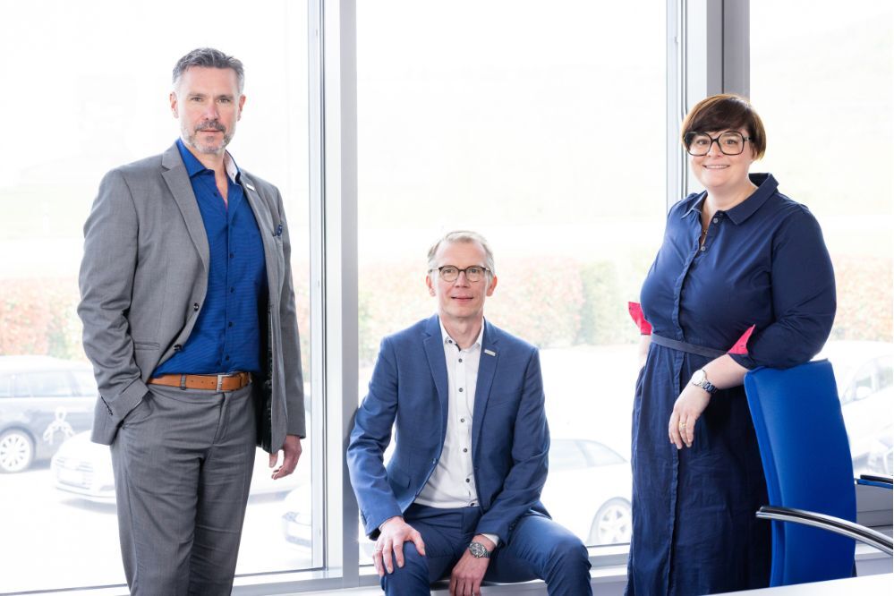 Thorsten Strebel (CTO Products & Services), Jürgen Petzel (CSO) and Nathalie Kletti (CEO). 