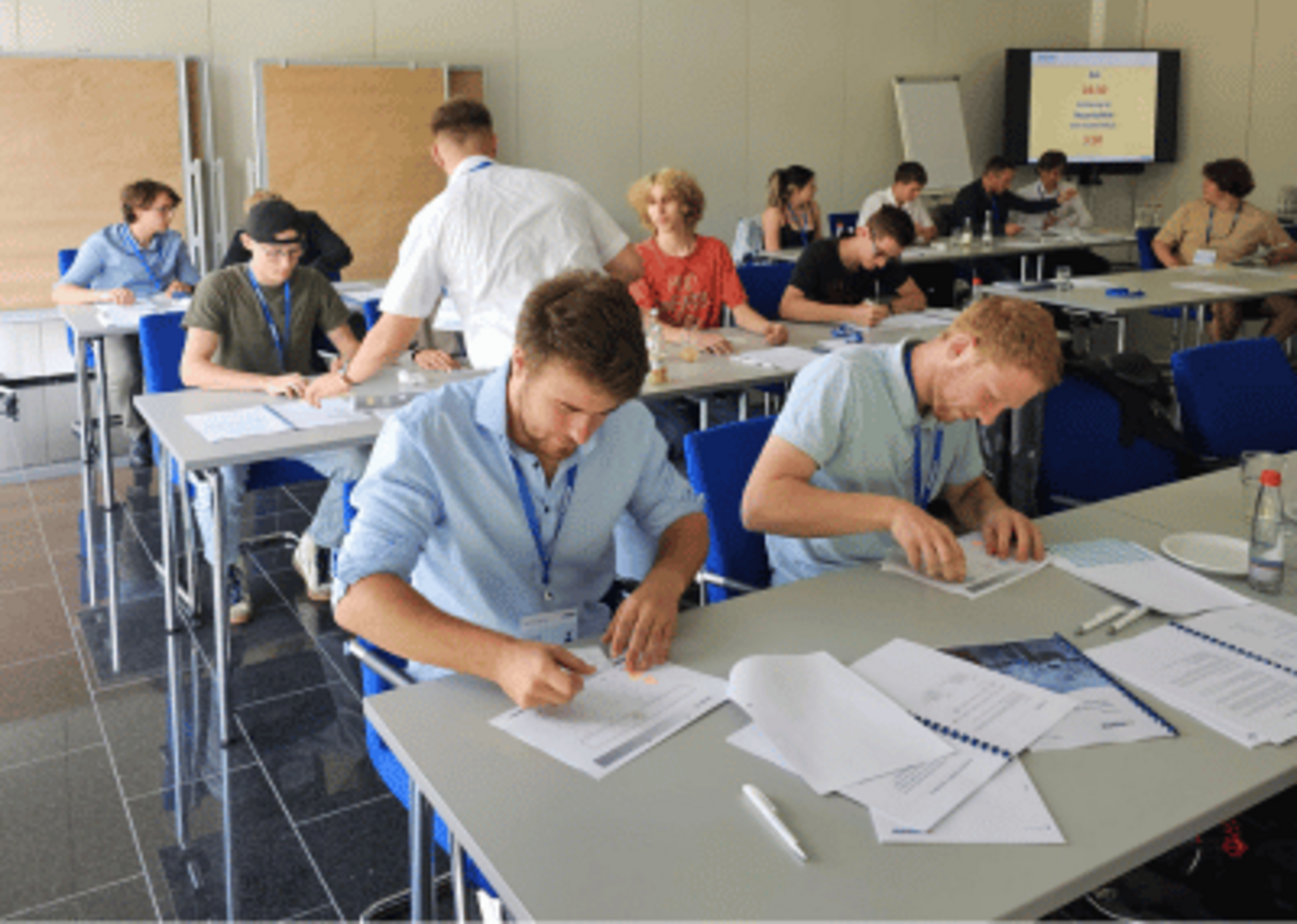 Gewerbeschule Mosbach zu Besuch im Rahmen von Smart Factory@School Advanced