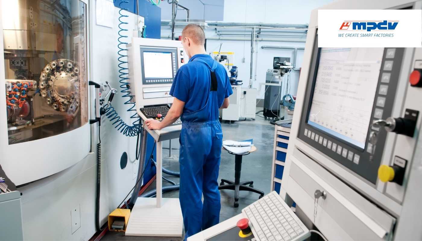 Human Machine Interface Human-Machine Interfaces are essential elements in manufacturing: the operator uses these to control machines and production units and monitor the manufacturing process.